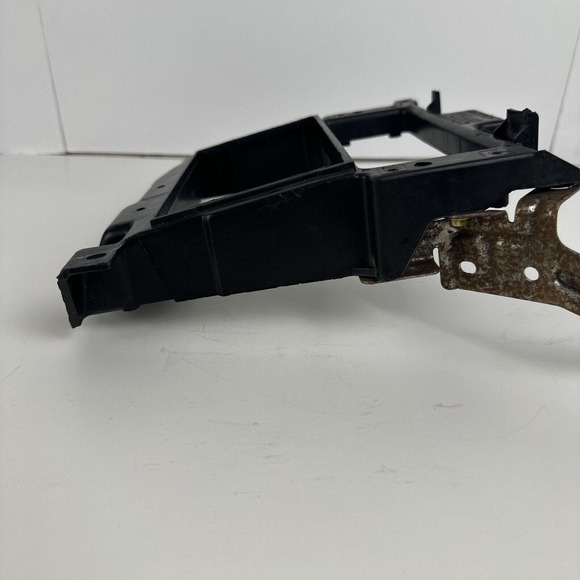 97-03 Ford F150 / Expedition Center Dash Radio Heater Control Bracket - Picture 3 of 6